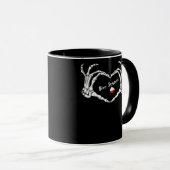 Skeleton Hand Heart Boo Season Classic Tasse (VorderseiteRechts)