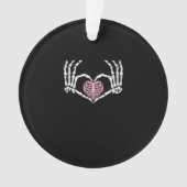 Skeleton Hand Heart Funny Halloween Frauen Männer Ornament (Vorderseite)