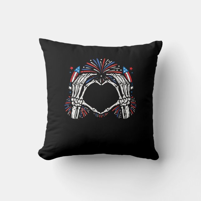 Skeleton Hand Heart USA Patriotic American Kissen (Vorderseite)