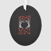 Skeleton Hand Heart Valentinstag Funny Classic Ornament (Vorderseite)