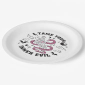 Skeleton Hand Herzmachen Pappteller (Schrägansicht)