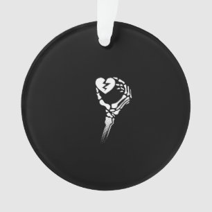 Skeleton Hand Holding Herz Ornament
