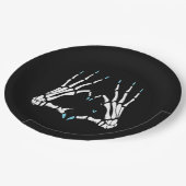 Skeleton Handklassisches Halloween Pappteller (Schrägansicht)