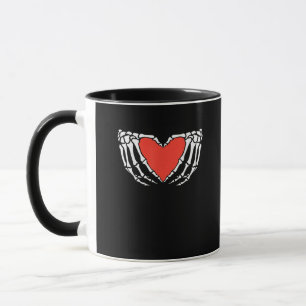 Skeleton Hands Forming Heart - Creepy Gothic Hallo Tasse