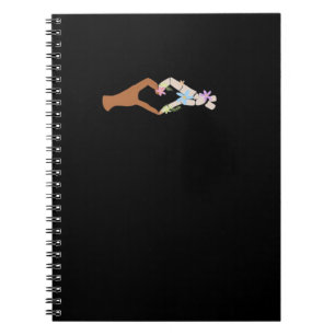 Skeleton Hands Heart Show Basic Notizblock