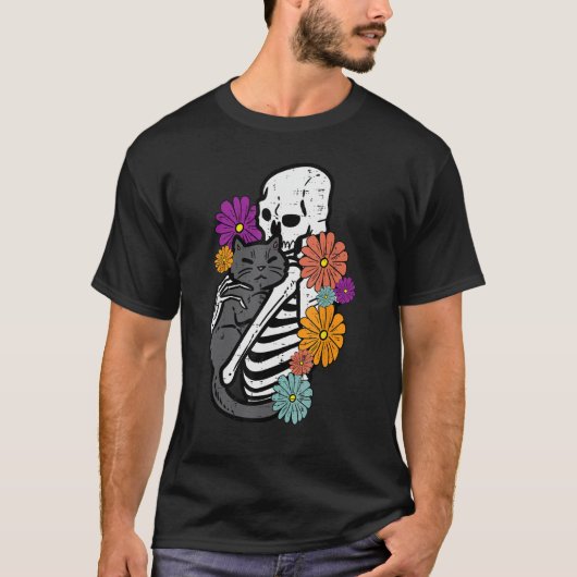 Skeleton Hugging Black Cat Flowers Halloween Women T-Shirt (Vorderseite)