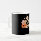 Skeleton Hugging Cat Halloween Cat Lover Cat Class Kaffeetasse (Vorderseite Links)