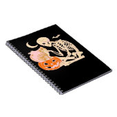 Skeleton Hugging Cat Halloween Cat Lover Cat Class Notizblock (Rechte Seite)