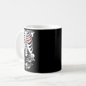 Skeleton KinderHalloween-Schwangerschaftspaare Kos Kaffeetasse (Vorderseite Links)