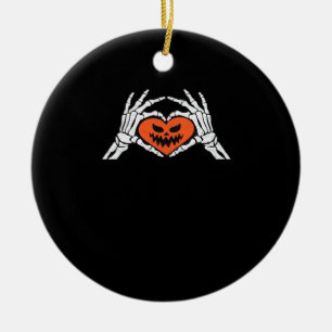 Skeleton macht ein unheimliches Halloween-Herz-Kla Keramik Ornament