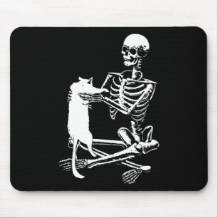 Skeleton mit einem katzenartigen Halloween-Kostüm Mousepad