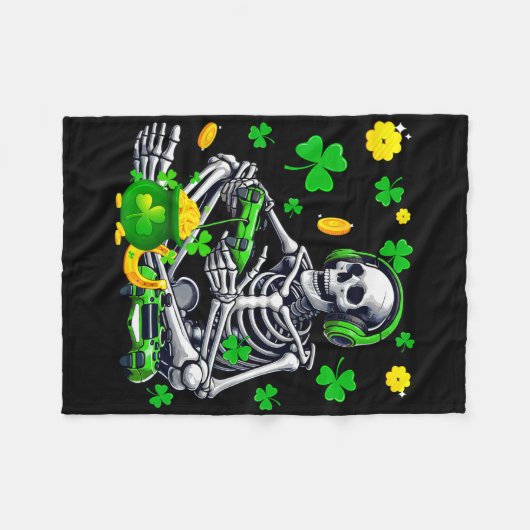 Skeleton Playing Game Gamer St. Patrick's Day Sham Fleecedecke (Vorderseite (Horizontal))