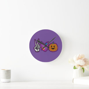Skeleton Pumpkin Peace Liebe Halloween Runde Wanduhr