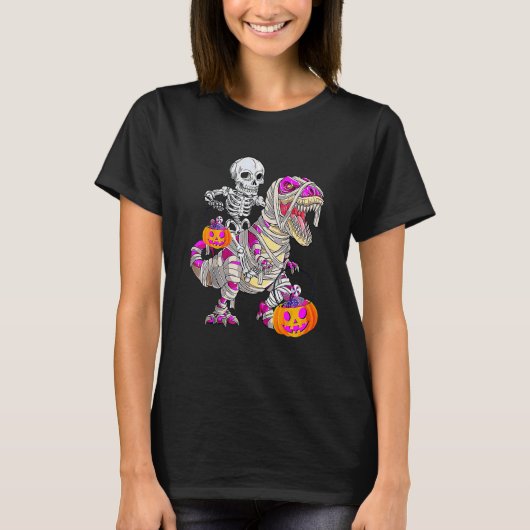 Skeleton Riding Mummy Dinosaur Rex Halloween  Pump T-Shirt (Vorderseite)