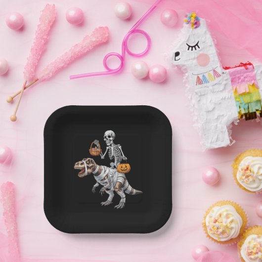 Skeleton Riding Mummy Dinosaur T rex Halloween Spa Pappteller (Party)