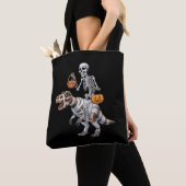 Skeleton Riding Mummy Dinosaur T rex Halloween Spa Tasche (Von Nahem)