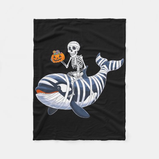 Skeleton Riding Mummy Orca Halloween Candy Whale Fleecedecke (Vorderseite)