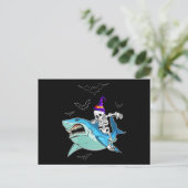 Skeleton Riding Shark Funny - Crazy Halloween Gesc Postkarte (Stehend Vorderseite)
