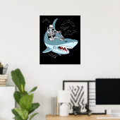 Skeleton Riding Shark Funny Halloween Geschenke Poster (Heimbüro)