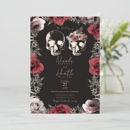Skeleton Skull Mauve Dusty Rose Gothic Wedding Einladung (Stehend Vorderseite)