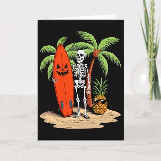 Skeleton Surfing Halloween Beach Vibe Fun Karte (Vorderseite)