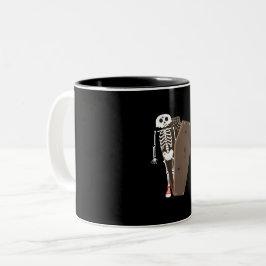 Skeleton und Coffin Halloween Design Zweifarbige Tasse