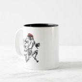 Skeleton Weihnachten Zweifarbige Tasse (Vorderseite Links)