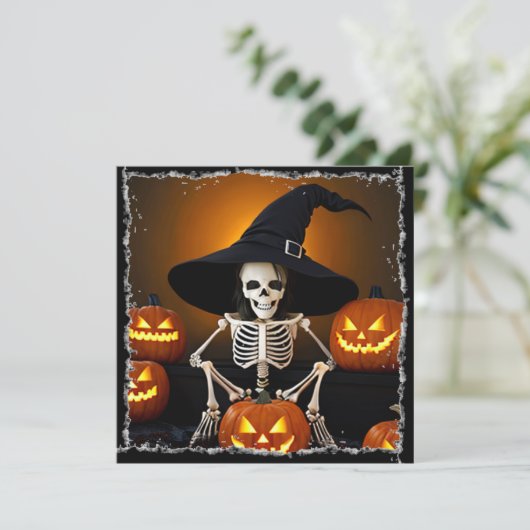 Skeleton Witch's Hat and Jack-O-Lanterns Halloween Einladung (Stehend Vorderseite)