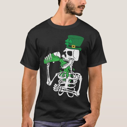 Skeletons Leprechaun Drinking Beer St Patrick s Da T-Shirt (Vorderseite)