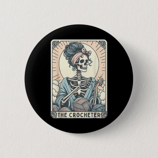 Skelett Die Häkelnde Mutter Tarotkarte Strickerin Button (Vorderseite)