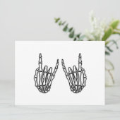 Skelett Händchen Rock und Rollen Einladung (Stehend Vorderseite)