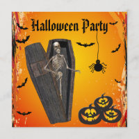 Skelett im Sarg u. im Kürbis-Halloween-Party