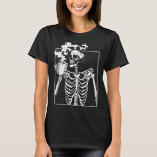 Skelett Kaffeetrinker Liebhaber Lustiger Halloween T-Shirt