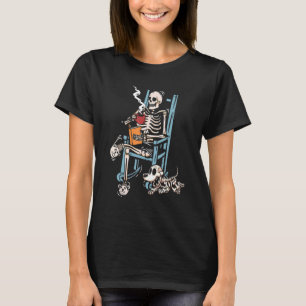 Skelett Lesen Buch trinken Kaffee mit Niedlichem T T-Shirt