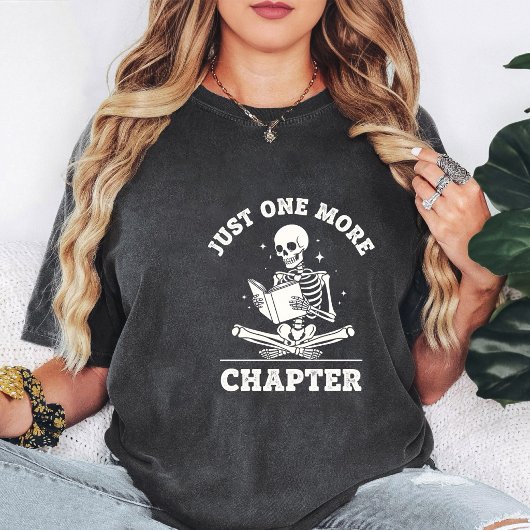 Skelett liest noch ein Kapitel T-Shirt