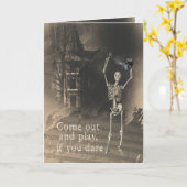 Skelett mit Violine wagt Sie, um herauszukommen u. Karte (Gelbe Blume)