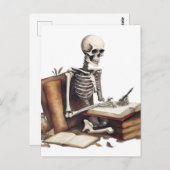 Skelett schreibt noch immer den Roman Postkarte (Vorne/Hinten)