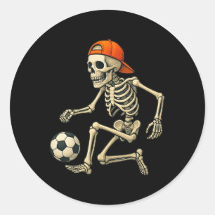 Skelett spielt Fußball Halloween Grafik Runder Aufkleber