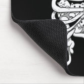 Skelett umarmt Katzen tot, aber warm und unscharf Mousepad (Ecke)