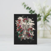 Skelett und Rose - gebleichte Version Postkarte (Stehend Vorderseite)