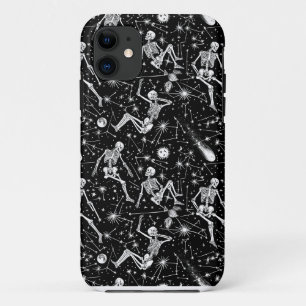 Skelette im Weltraumhintergrund Case-Mate iPhone Hülle