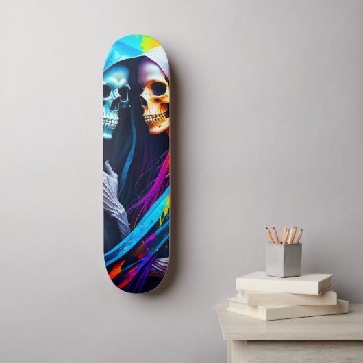 Skelette in einem Regenbogen Skateboard (Wandkunst)