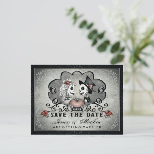 Skelette Schwarzweiß SAVE THE DATE Ankündigungspostkarte (Stehend Vorderseite)
