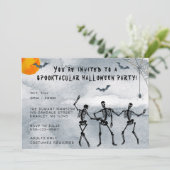 Skelette Spooktacular Halloween-Party Einladung (Stehend Vorderseite)
