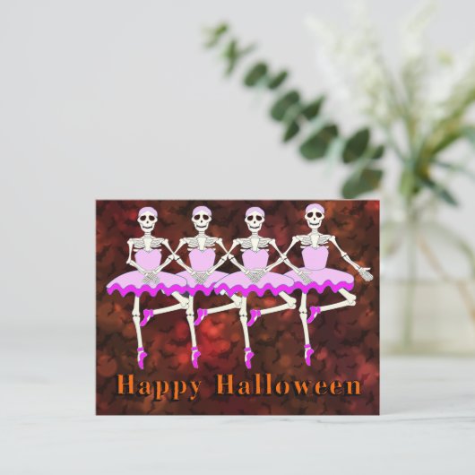 Skelette tanzen Ballett "Happy Halloween" Postkarte (Stehend Vorderseite)