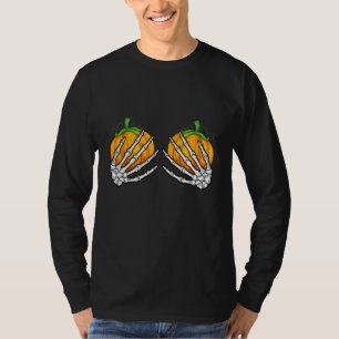 Skeletthände halten Kürbisse Frohes Halloween T-Shirt