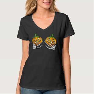Skeletthände halten Kürbisse Frohes Halloween T-Shirt