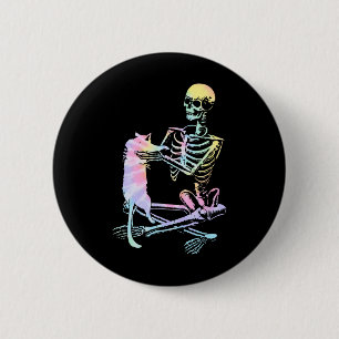 Skeletton, das ein katzenarmes Halloween-Kostümpro Button