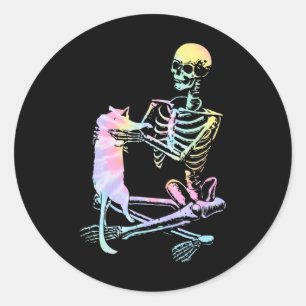 Skeletton, das ein katzenarmes Halloween-Kostümpro Runder Aufkleber