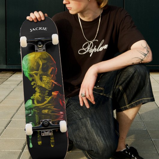 Skelettschädel mit brennender Zigarette Van Gogh Skateboard